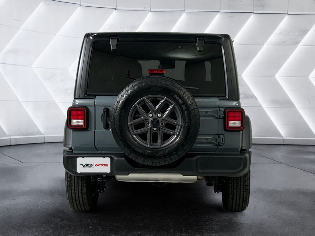 Used 2025 Gray Jeep Sport S image 5