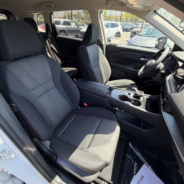 New 2026 Everest White Pearl TriCoat Nissan SV image 25