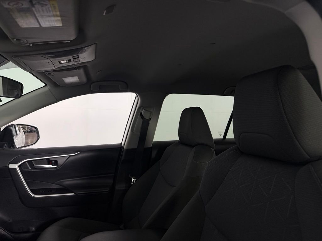 Used 2025 Ice Toyota XLE image 22