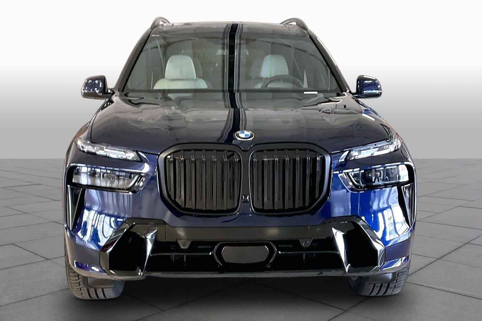 New 2027 Tanzanite Blue II Metallic BMW xDrive40i image 3