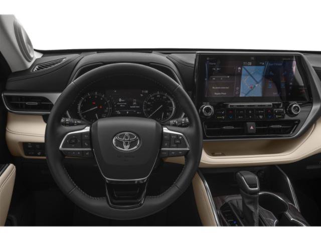 Used 2021 Silver Toyota Platinum image 7
