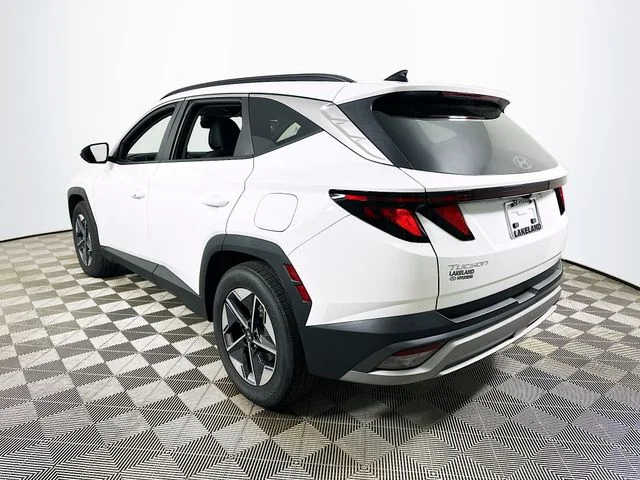 New 2026 Hyundai TUCSON SEL