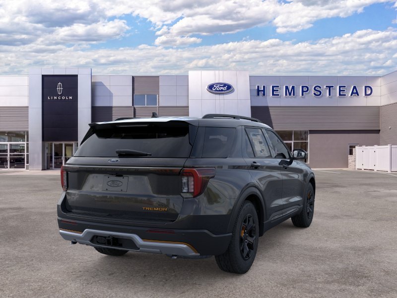 New 2026 Agate Black Metallic Ford Tremor® image 8