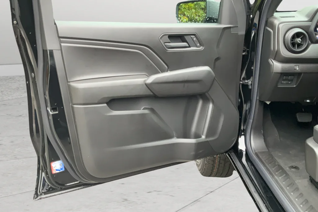 2026 Chevrolet Colorado Work Truck - Photo 9