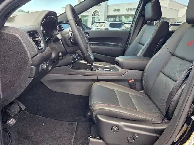 New 2027 Pitch-Black Exterior Paint Dodge R/T image 37
