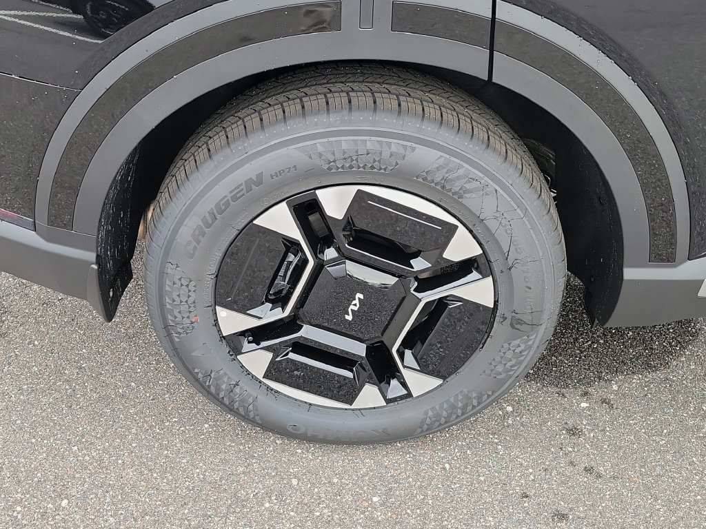 New 2027 Ebony Black Kia EX image 38