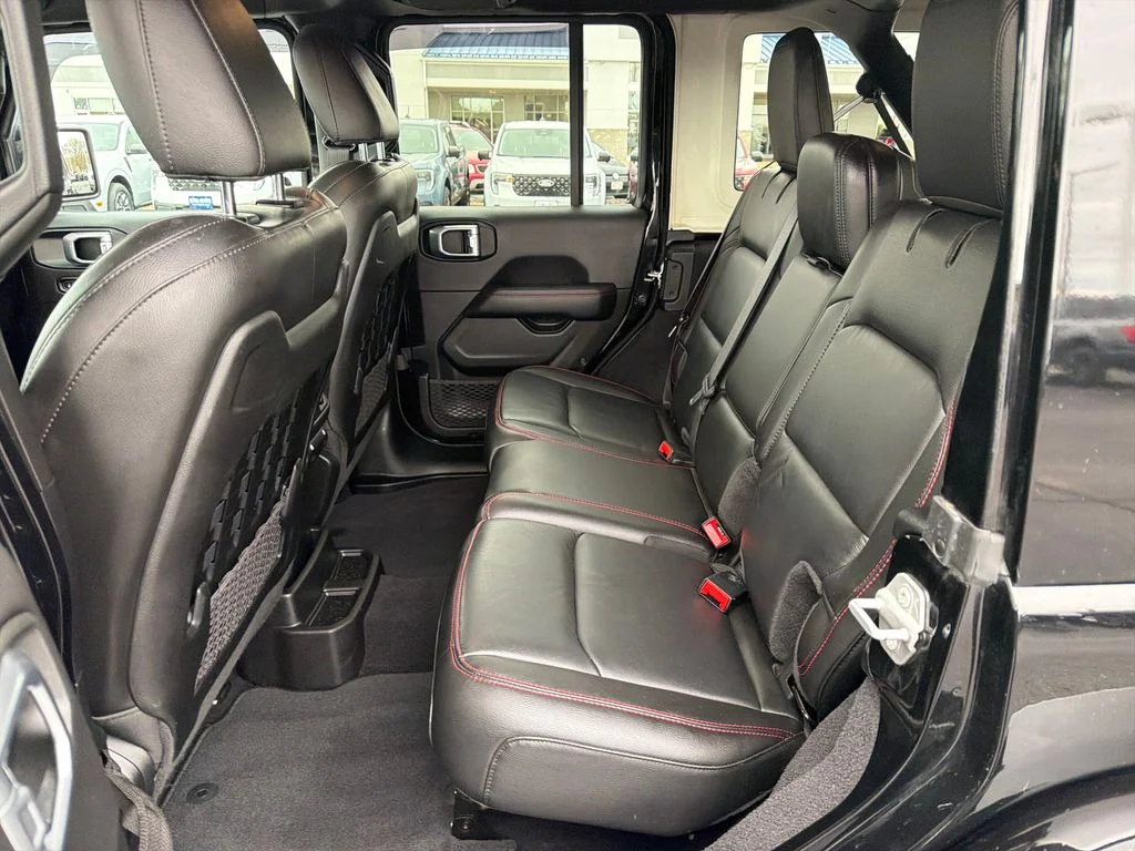 Used 2021 Black Jeep Unlimited Rubicon image 25
