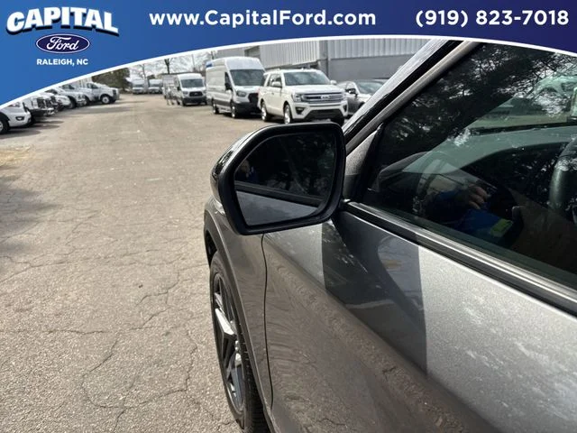 Used 2025 Gray Ford ST-Line image 12
