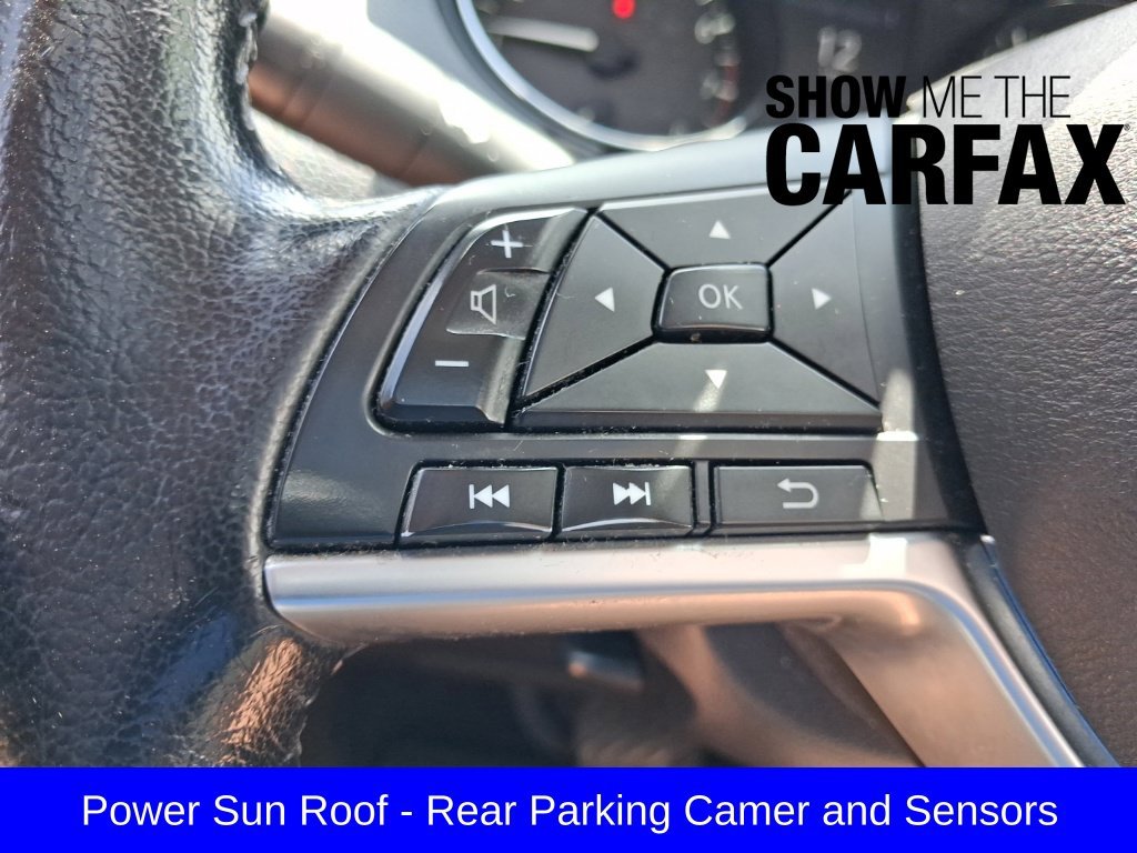 Used 2020 Red Nissan SL image 28