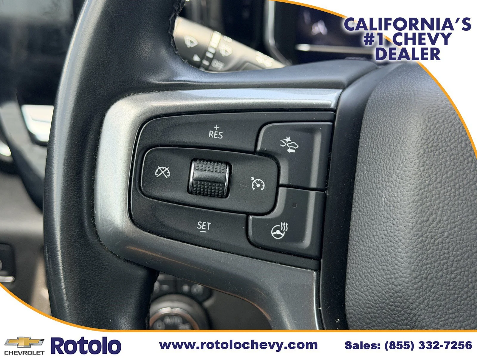 Used 2025 Summit White Chevrolet LT image 25