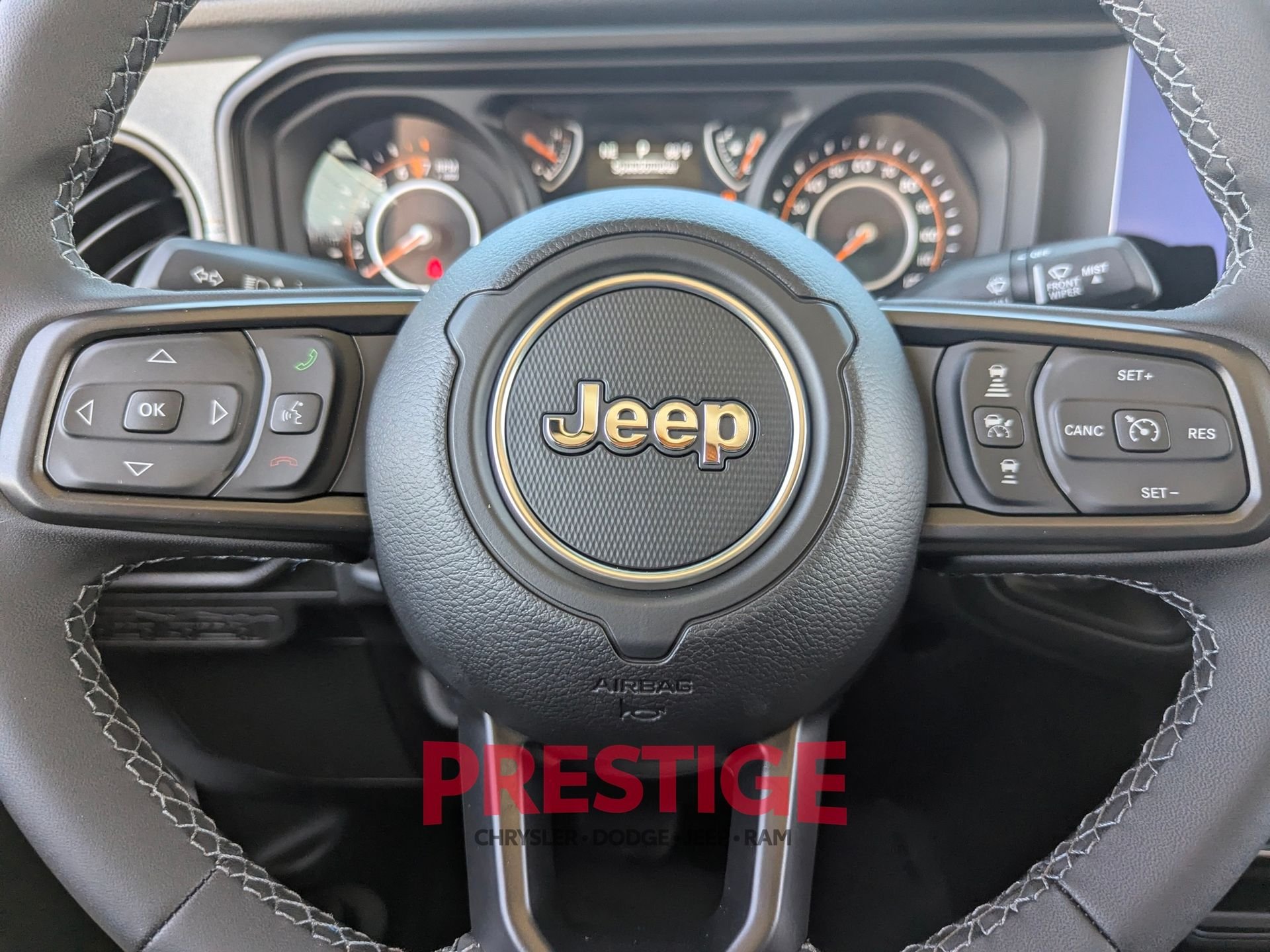 New 2026 Bright White Clear-Coat Exterior Paint Jeep Sport S image 12