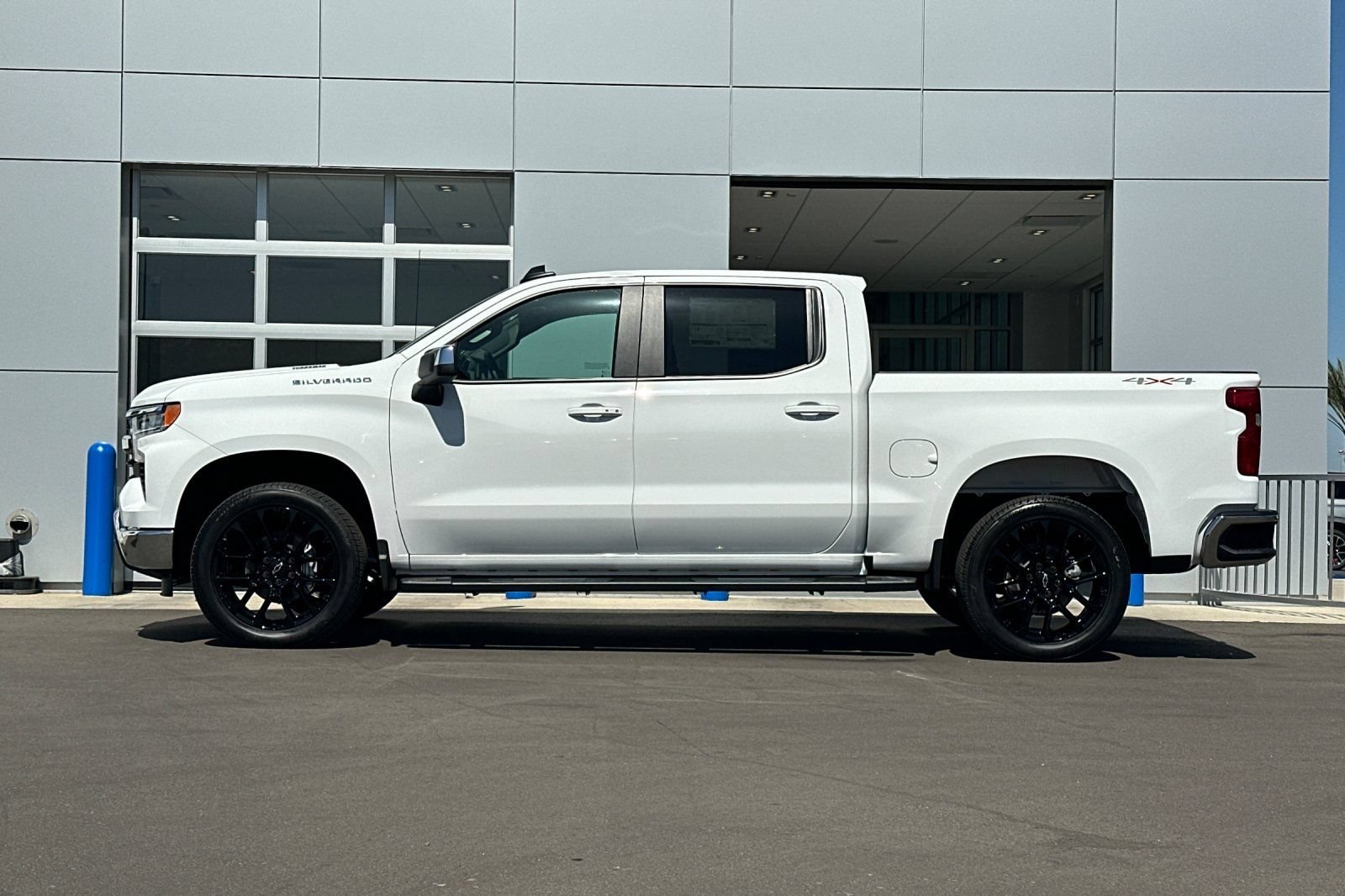 2026 Chevrolet Silverado 1500 LT - Photo 7