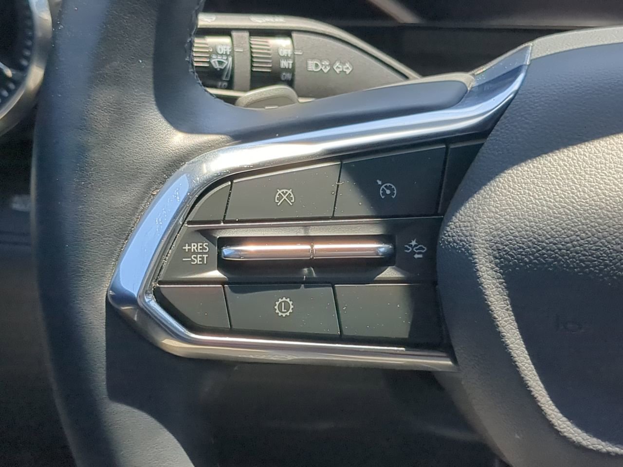 2025 Chevrolet Equinox LT - Photo 24