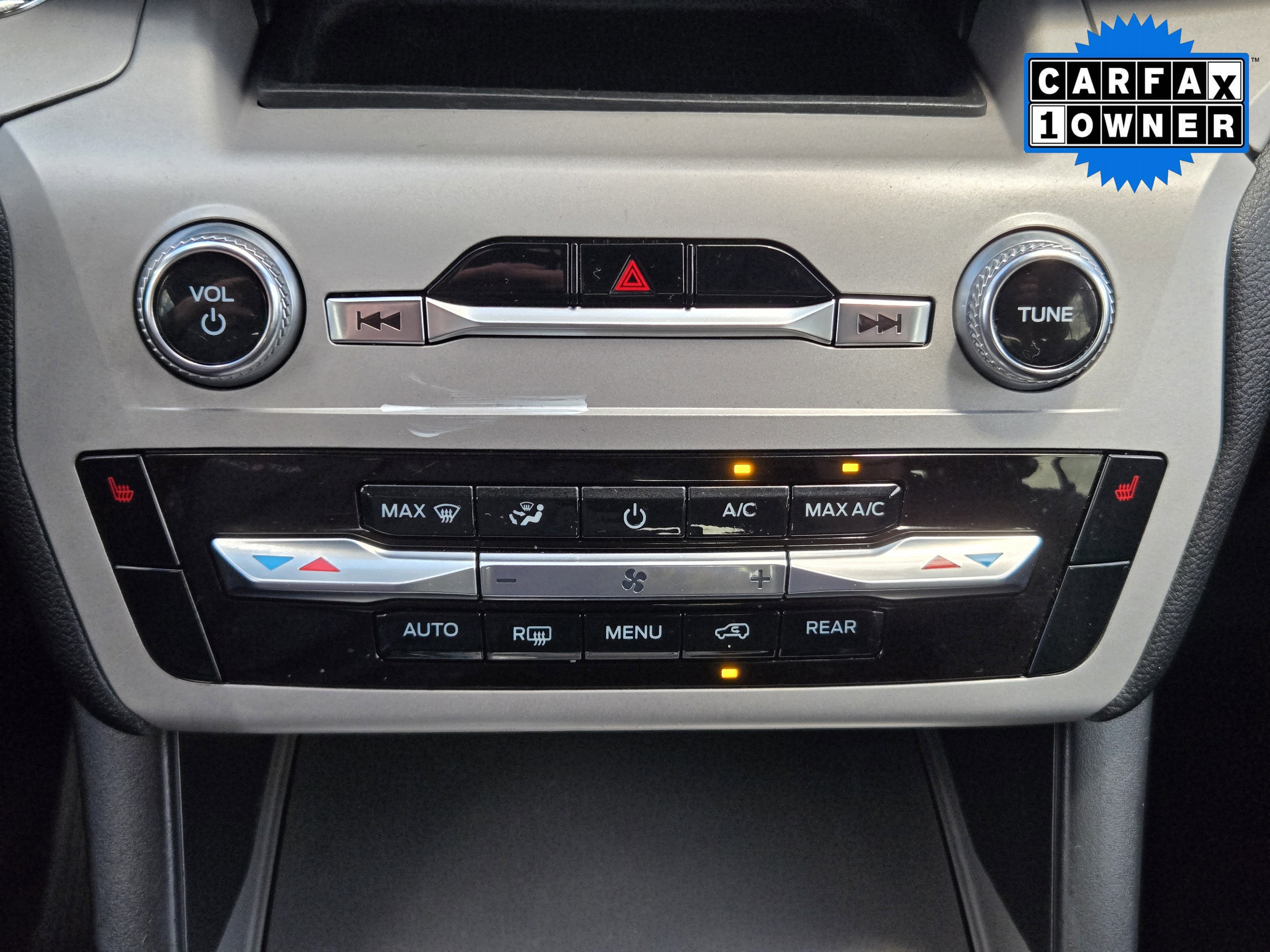 Used 2023 White Metallic Ford XLT image 16