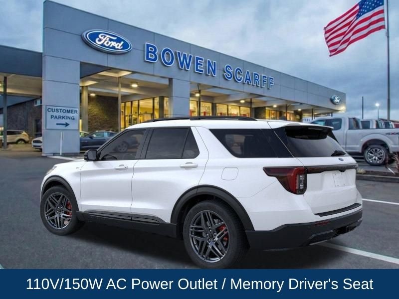 New 2026 Star White Metallic Tri-Coat Ford ST-Line image 6