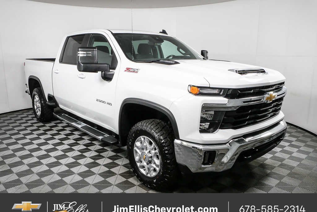 2024 Chevrolet Silverado HD LT 4WD Crew Cab Standard Box's photo