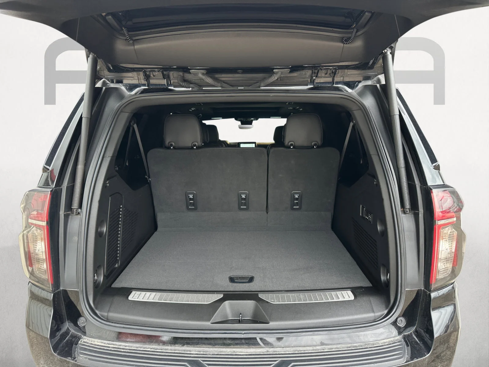 Used 2023 Black Chevrolet Premier image 12