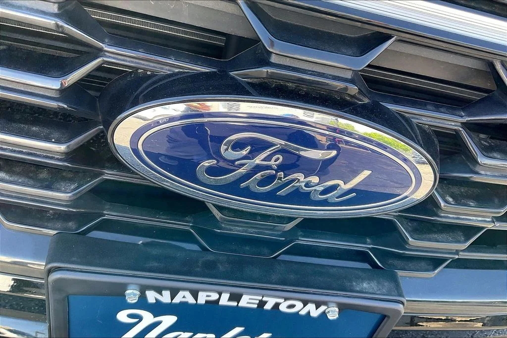 New 2026 Agate Black Metallic Ford ST-Line Elite image 33