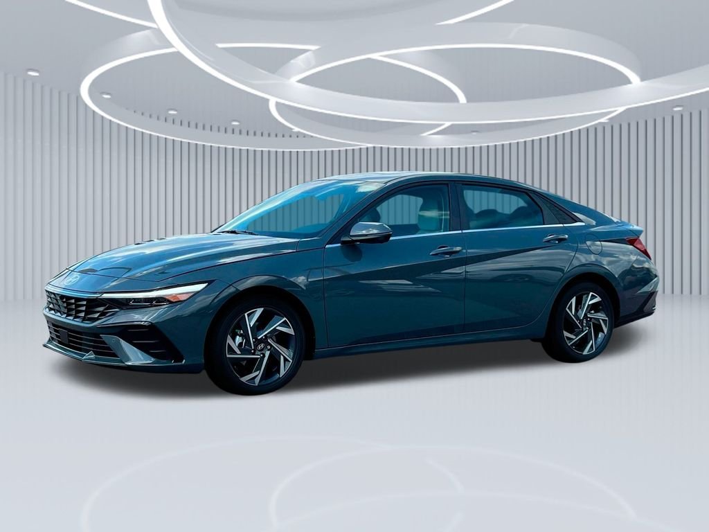 2025 Hyundai Elantra Limited - Photo 21