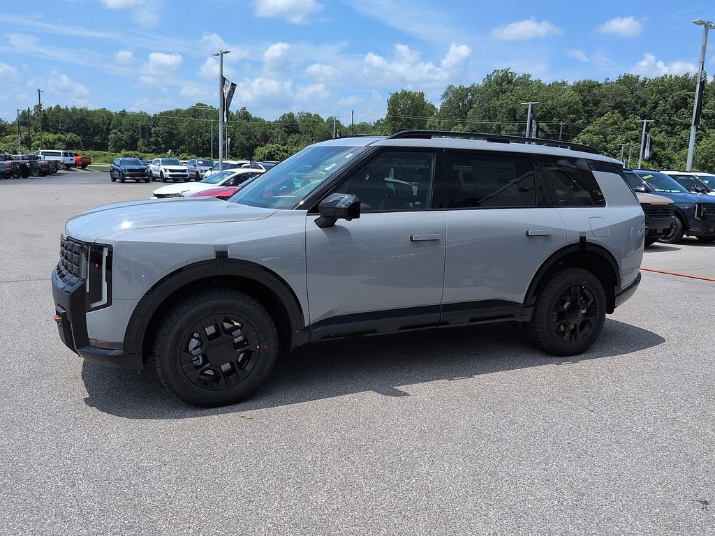 New 2027 Wolf Gray Kia X-Pro SX Prestige image 4
