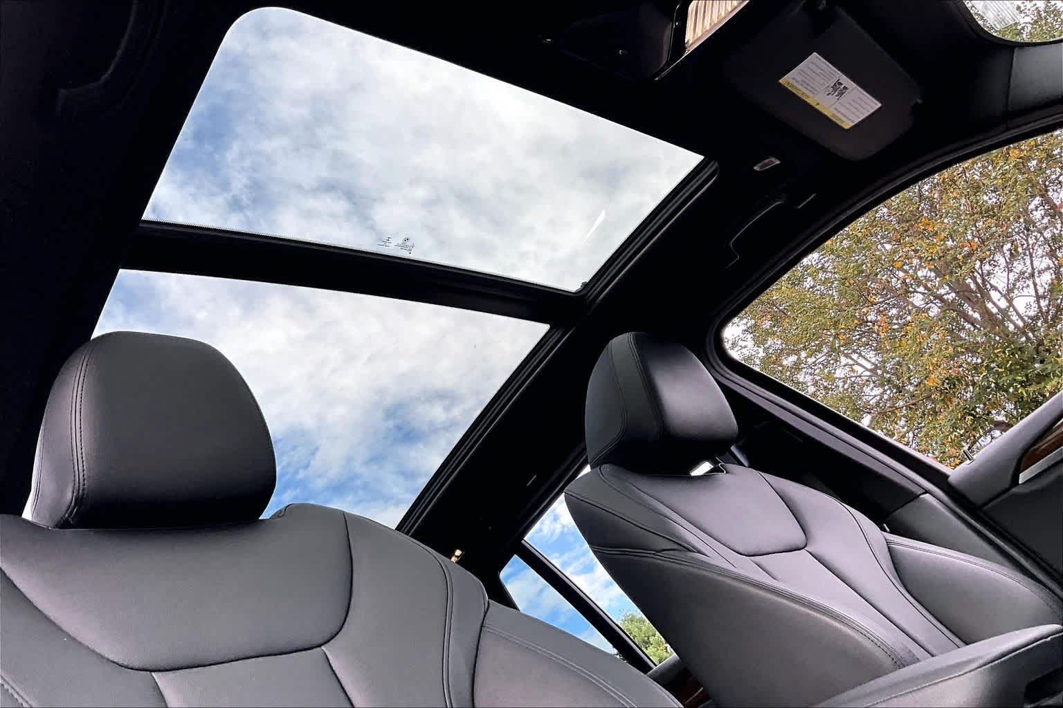 Used 2019 Glacier Silver Metallic BMW xDrive30i image 13