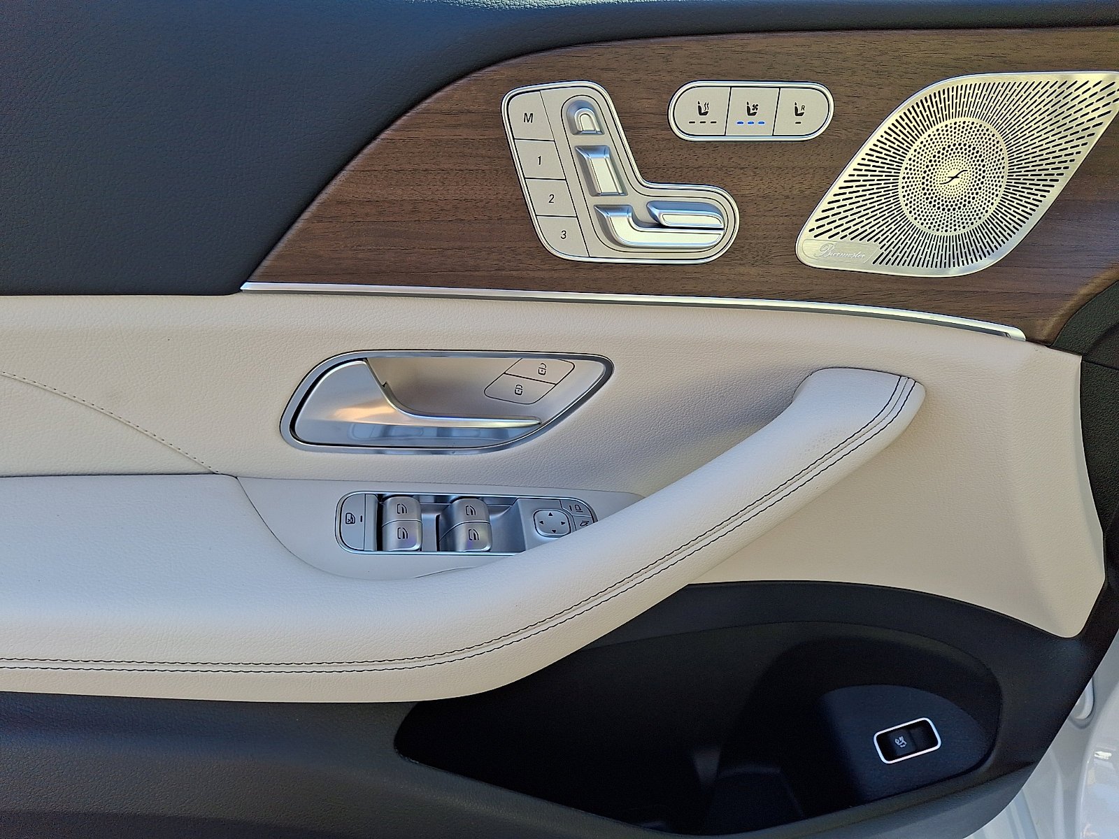 New 2026 Polar White Mercedes-Benz GLE 350 image 33