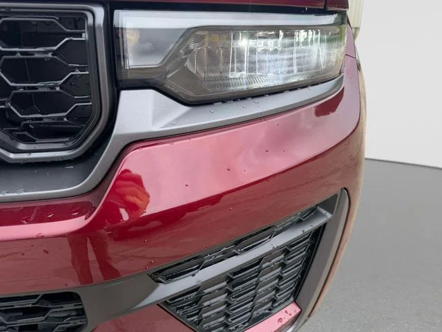 New 2026 Velvet Red Pearl-Coat Exterior Paint Jeep Altitude image 10