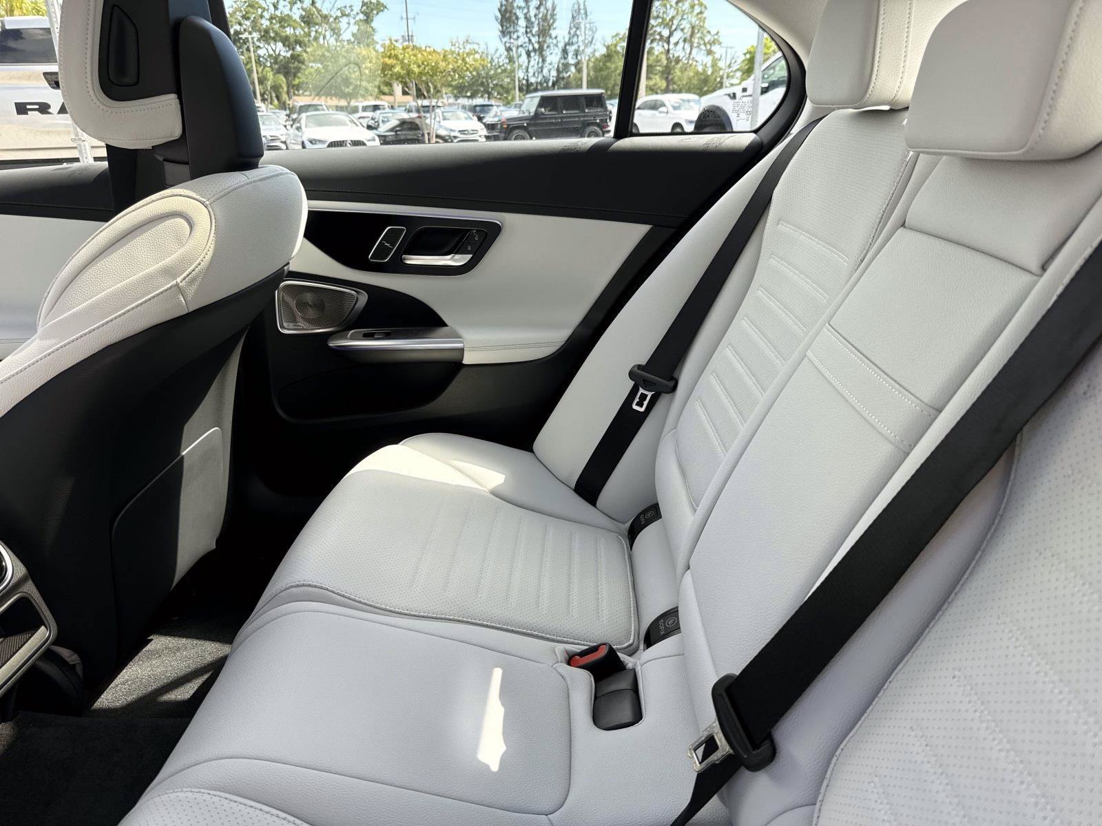 New 2026 Polar White Mercedes-Benz 300 4MATIC® SUV image 14