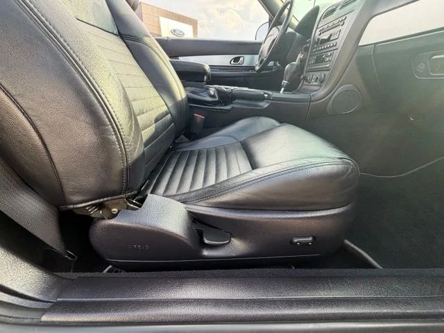 Used 2003 Black Ford Base image 25