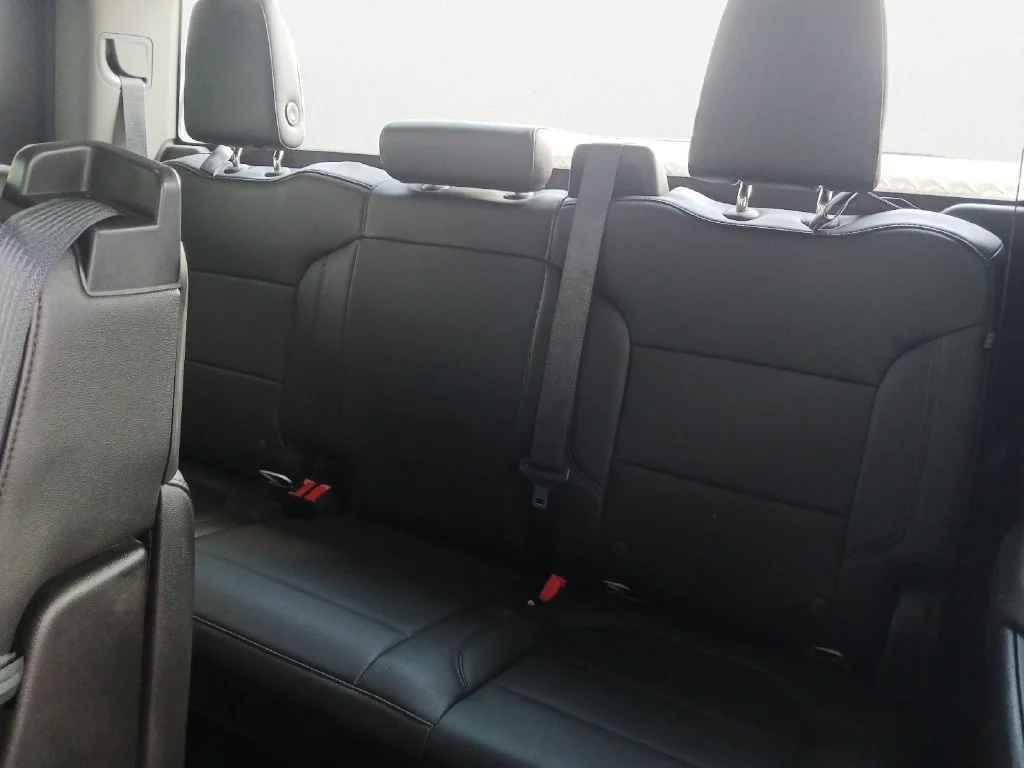 Used 2019 SUMMIT WHITE Chevrolet Work Truck image 9