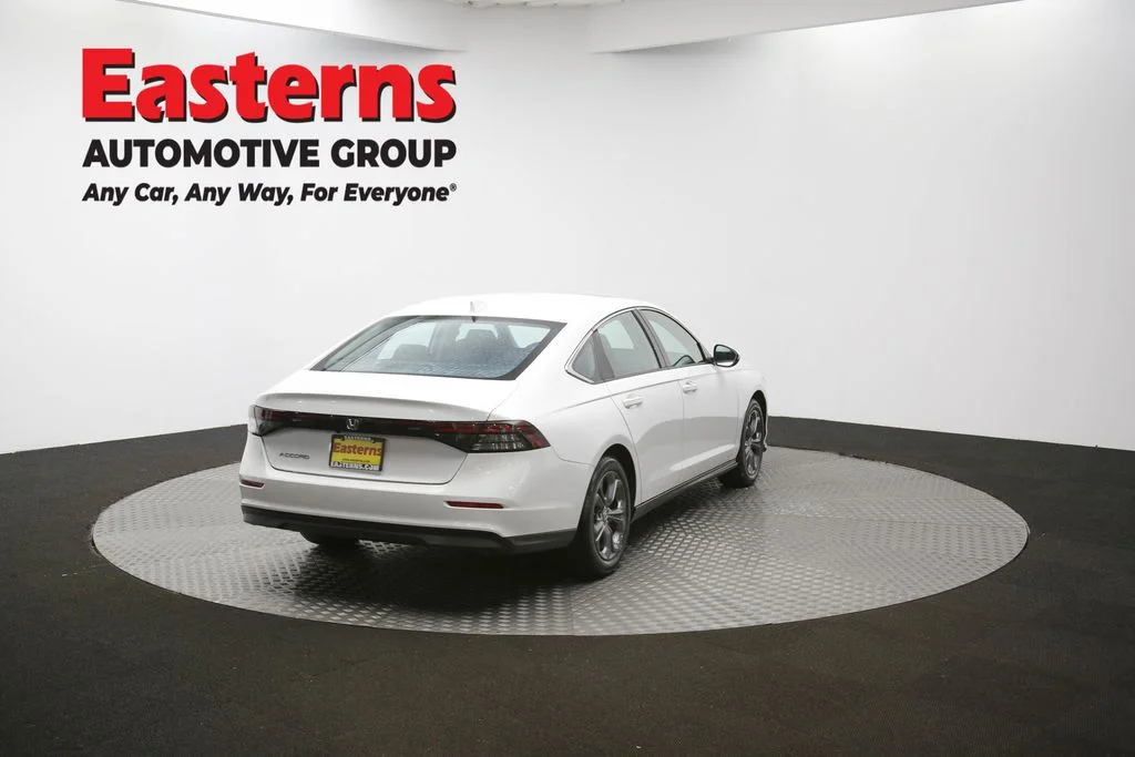 Used 2024 White Honda EX image 39