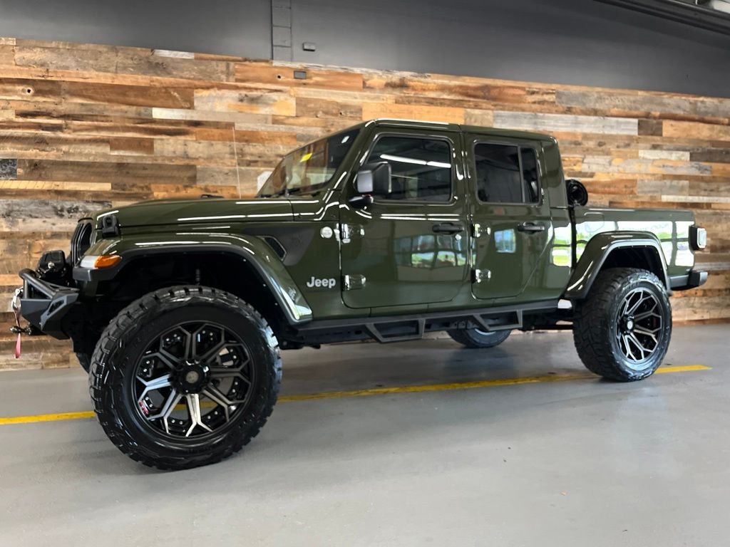 Used 2021 Green Clearcoat Jeep Overland image 19
