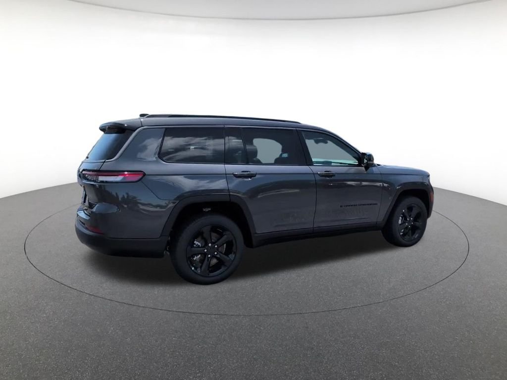 New 2026 Baltic Gray Metallic Clear-Coat Exterior Paint Jeep Limited image 5
