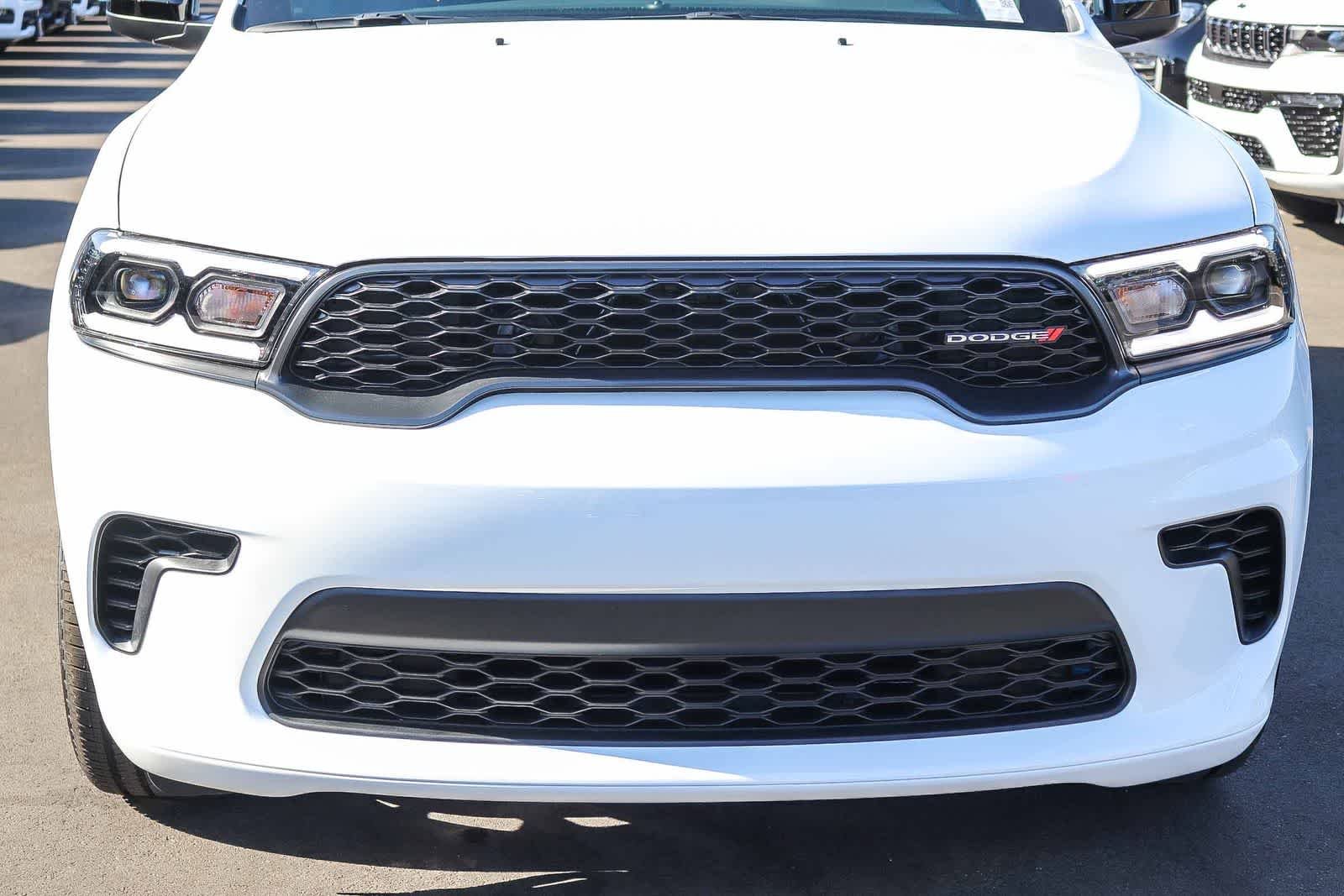 New 2026 White Knuckle Clear-Coat Exterior Paint Dodge GT image 9