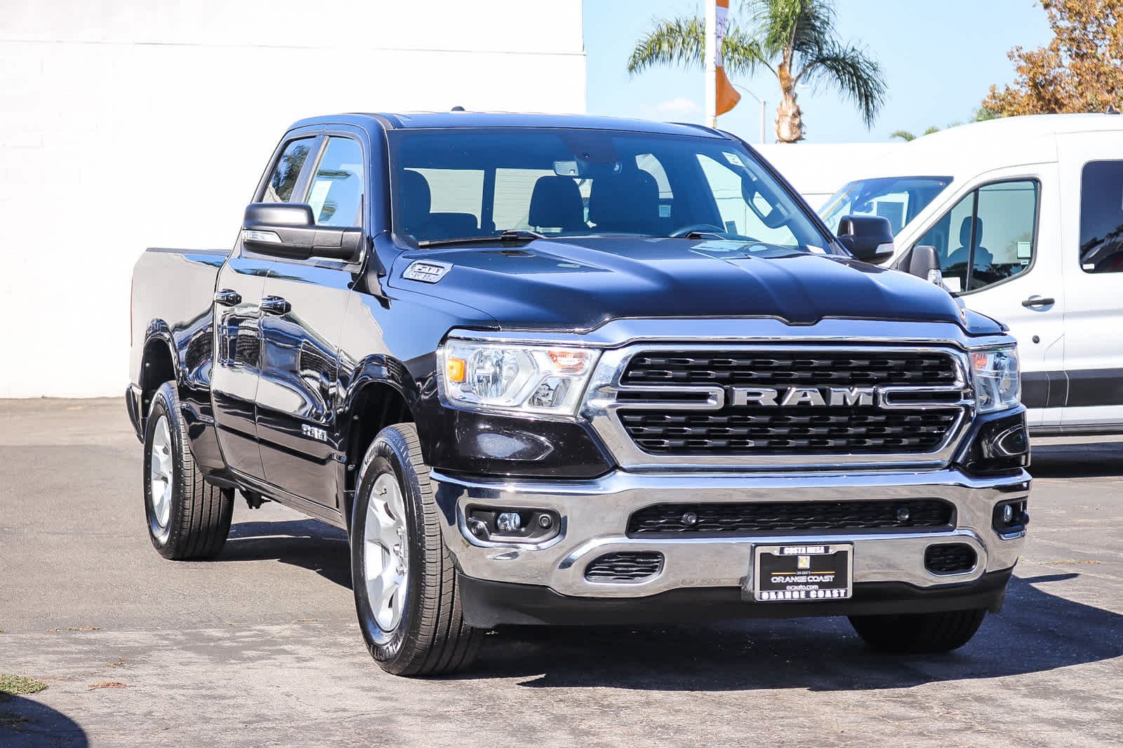 Used 2022 Diamond Black Crystal Pearlcoat Ram Big Horn image 4