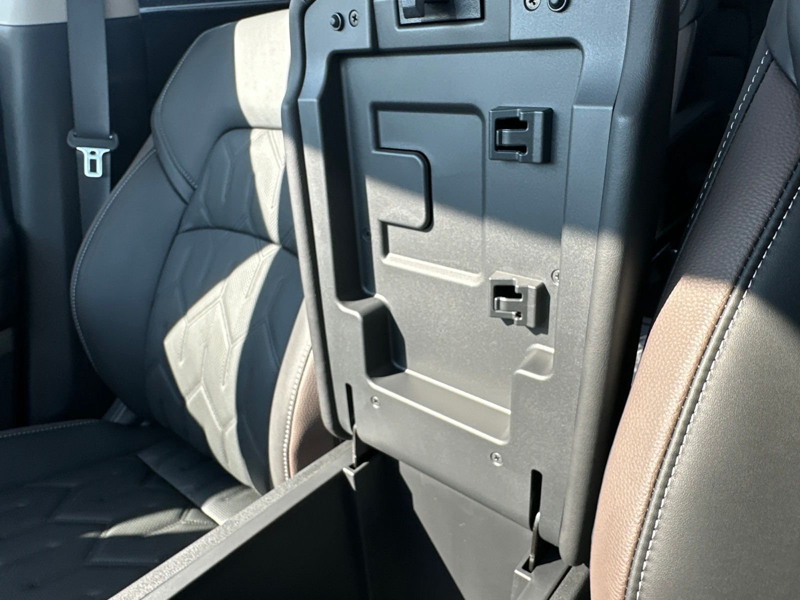New 2026 Black Nissan Platinum image 72
