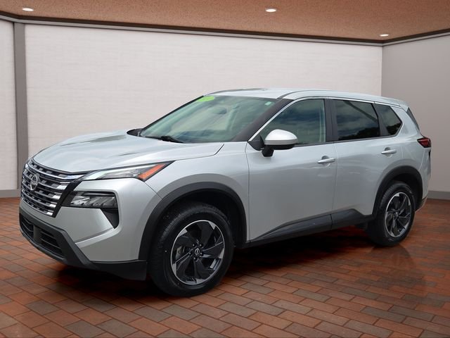 Used 2024 Brilliant Silver Metallic Nissan SV image 25