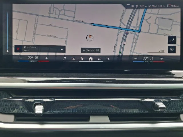 Used 2025 Gray BMW xDrive40i image 21