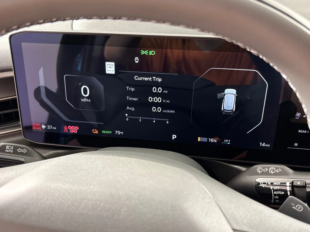 New 2026 Ocean Blue Kia Wind AWD image 34
