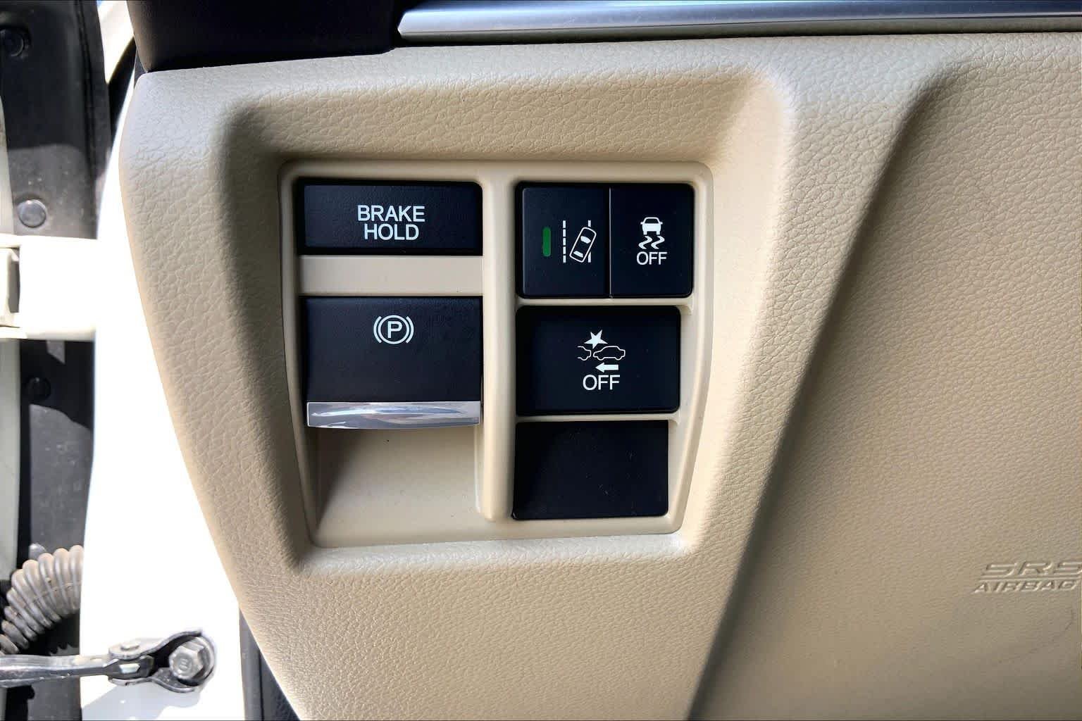 Used 2017 White Diamond Pearl Acura w/Technology Pkg image 33