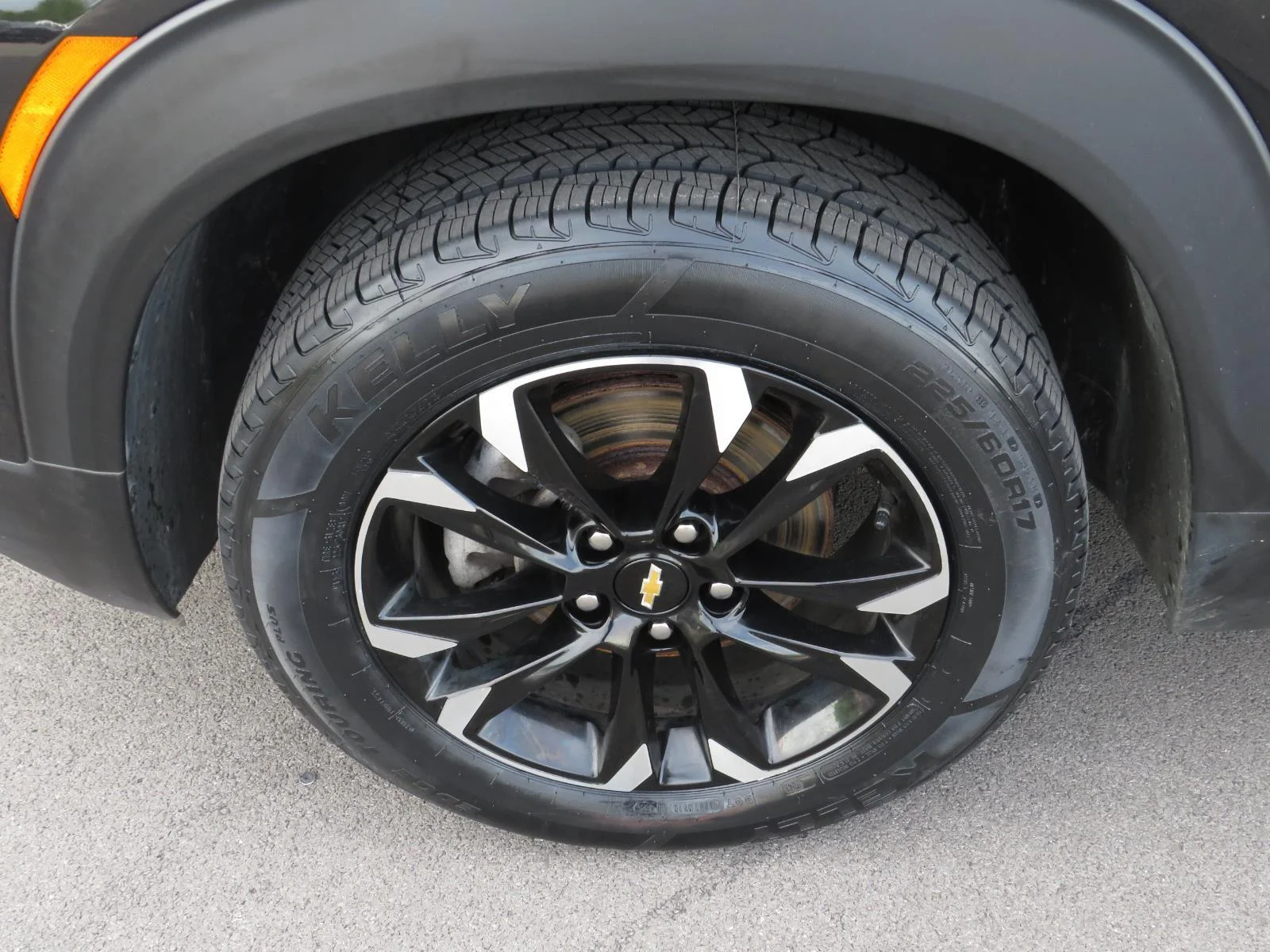 Used 2021 Mosaic Black Metallic Chevrolet LT image 23