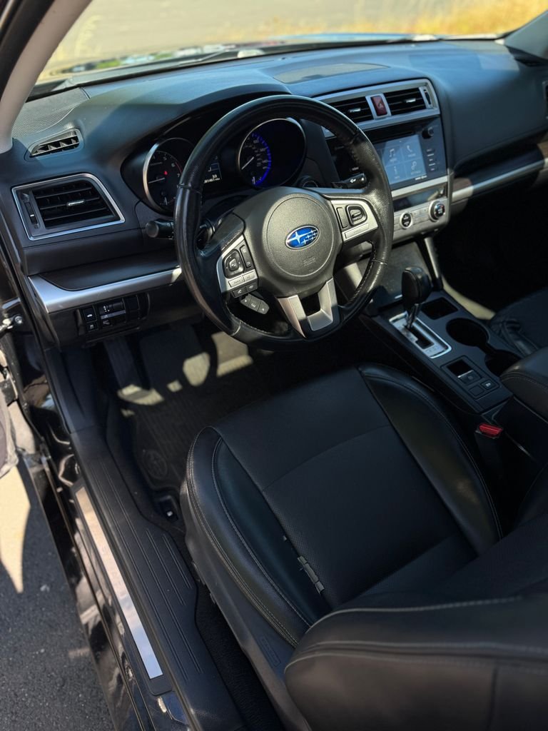 Used 2017 Crystal Black Silica Subaru 2.5i image 26