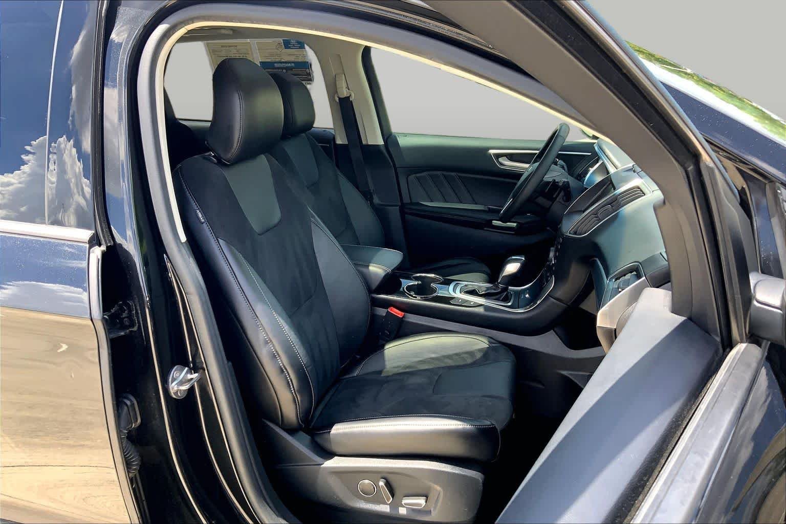 Used 2015 Tuxedo Black Ford Sport image 9