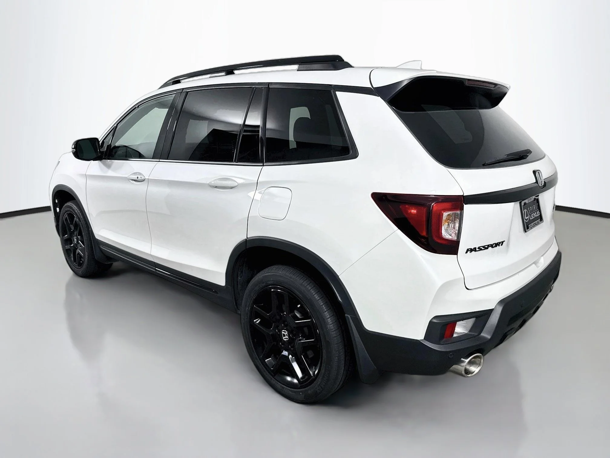 Used 2025  Honda Black Edition image 5