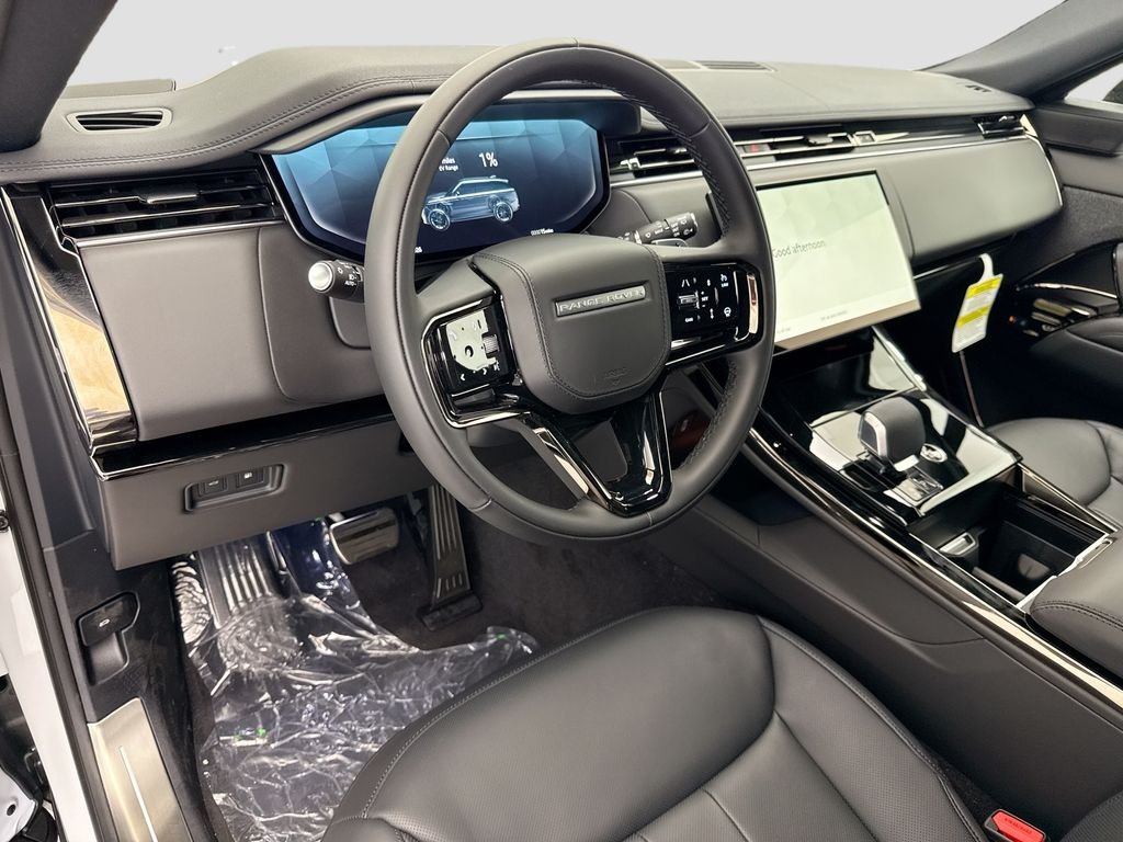 New 2026 Fuji White Land Rover Dynamic SE image 9