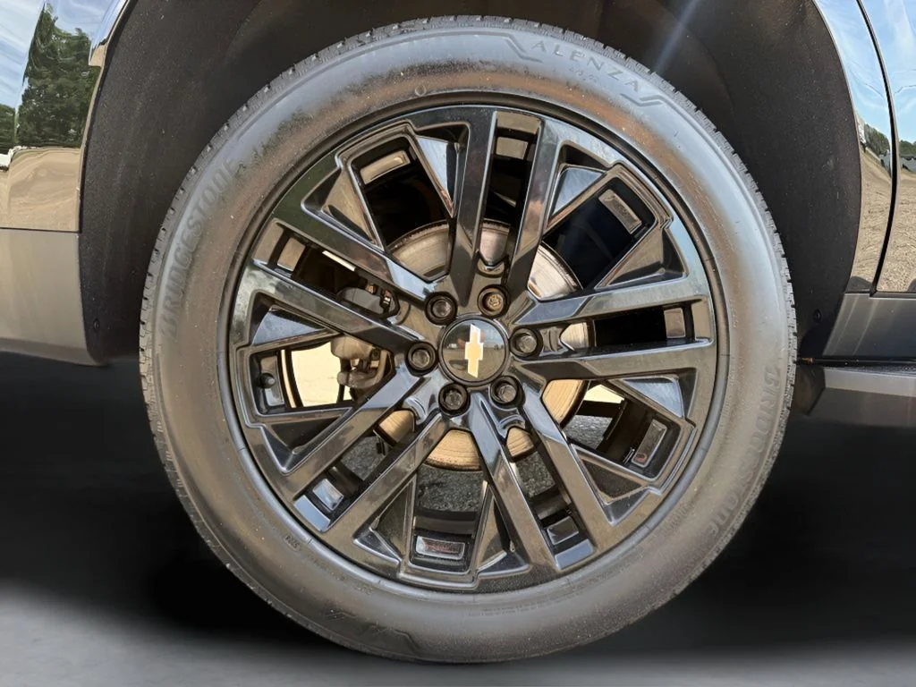 Used 2021 Black Chevrolet RST image 41