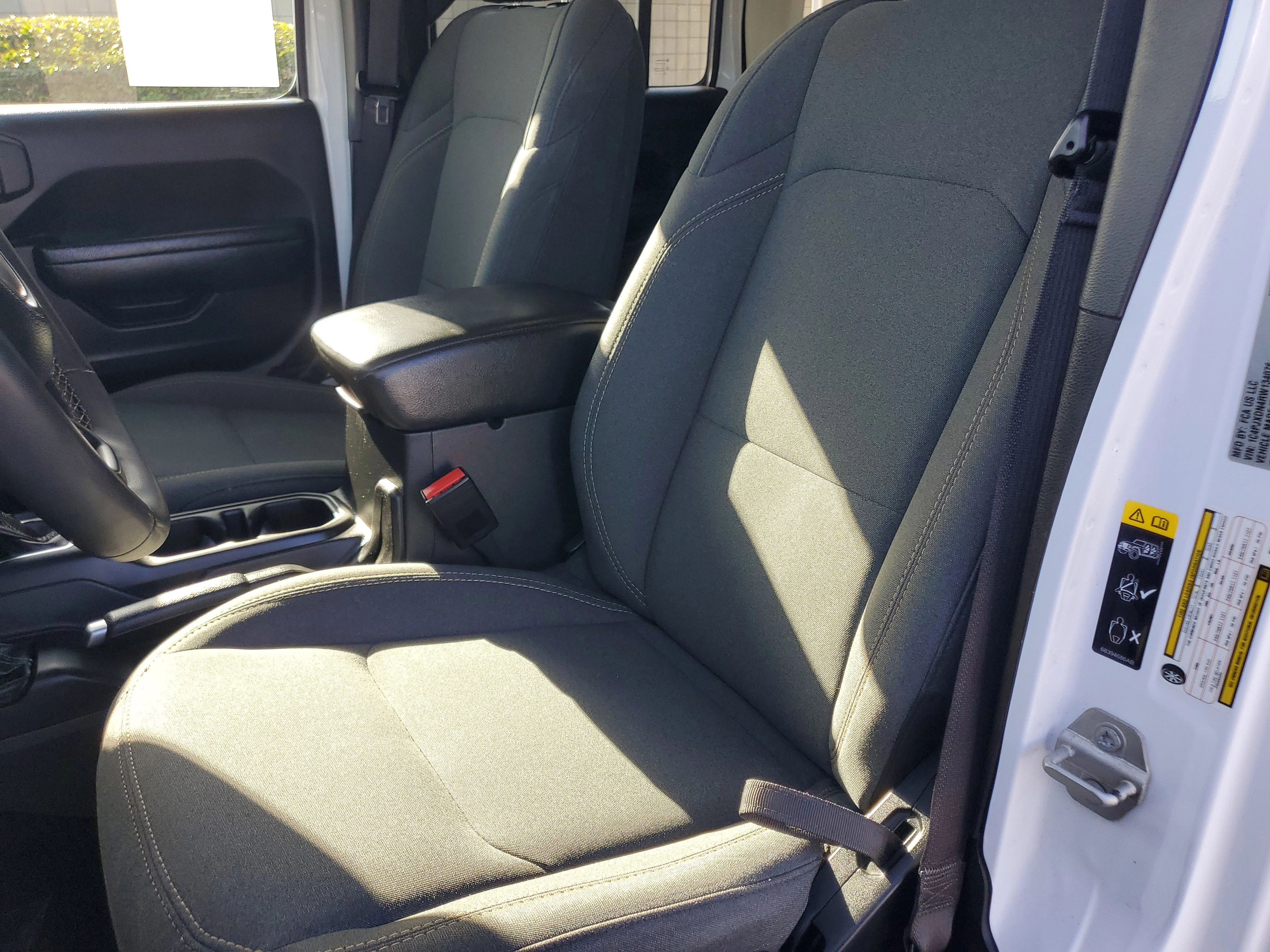 Used 2024 White Jeep Sport S image 13