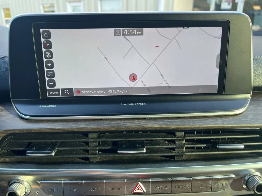 Used 2022 Ebony Black Kia SX image 18