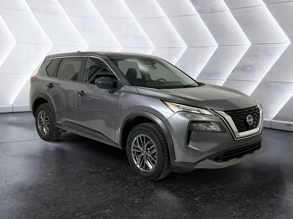 Used 2023 Gray Nissan S image 1