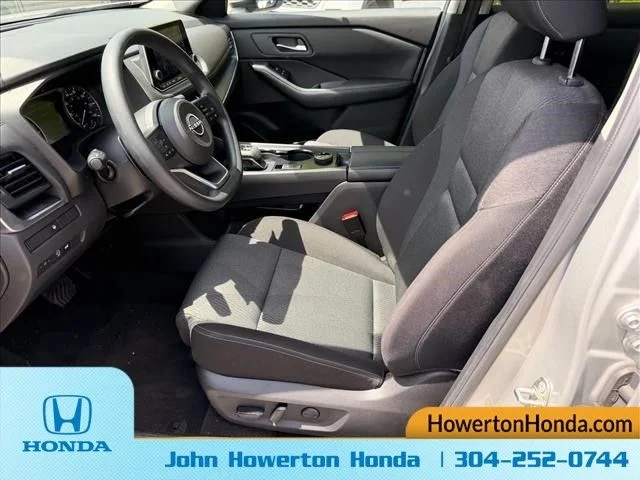 Used 2024 Silver Nissan SV image 12